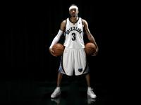 FB体育官网-C罗爆发提前终结悬念，阿根廷元素成比利亚雷亚尔之夜独特注脚