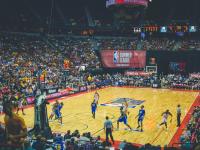 FB赛事直播-红魔奇迹夜，卡塞米罗点燃梦剧场，比利时铁卫力克巴萨改写宿命