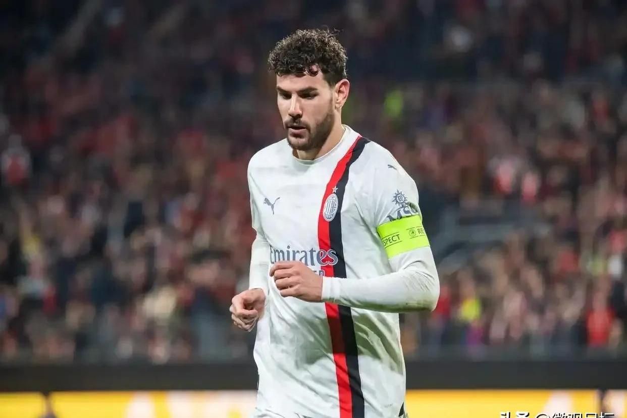 关于AC米兰主场延续颓势,球员累计黄牌的信息 关于AC米兰主场延续颓势,球员累计黄牌的信息