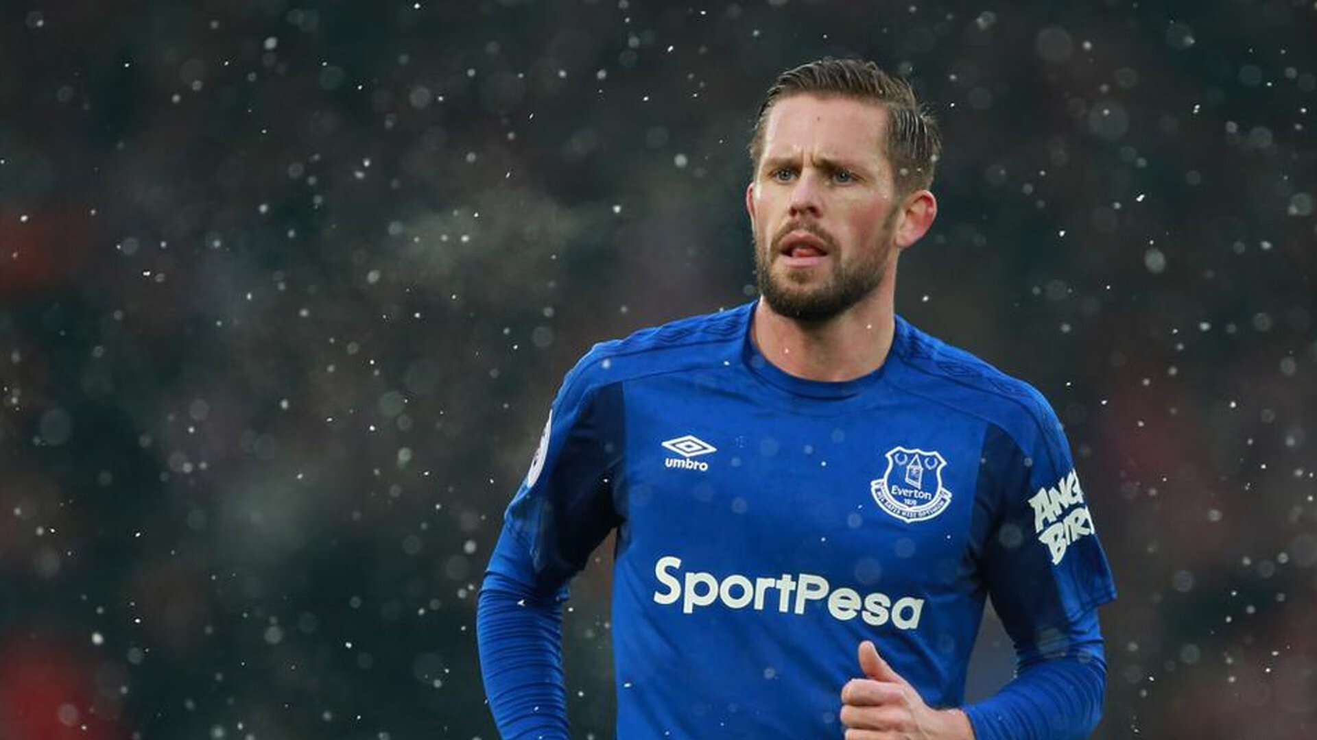 铁血锁链,欧冠半决赛之夜,欧文如何用防守定义伟大